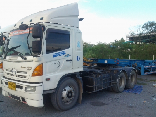 ขายด่วน!!! รถบรรทุกสิบล้อหัวลาก HINO MEGA 260 แรงม้า ขายด่วน!!! รถบรรทุกสิบล้อหัวลาก HINO MEGA 260 แรงม้า
