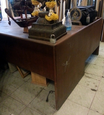 ขายโต๊ะบัญชีไม้สักรุ่นเก่า สภาพยังดีครับ