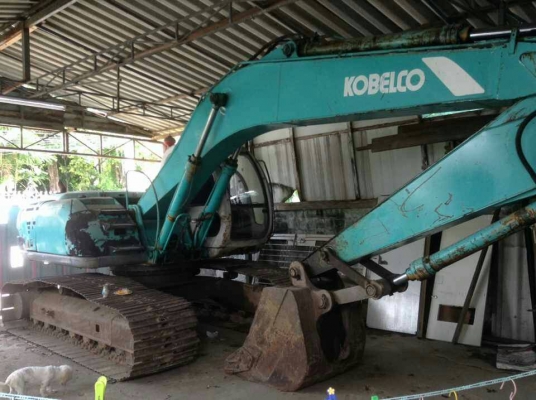 ขายรถแบกโฮโกเบ SK200 รุ่นมาร์คไฟ้ส