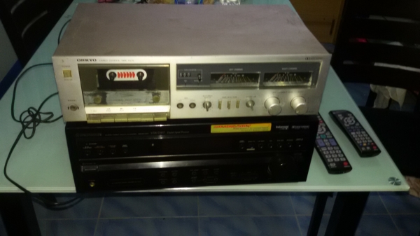 คอนโซนกลางไทรทัน