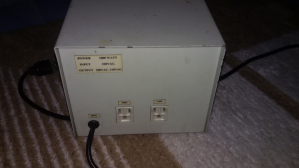 คอนโซนกลางไทรทัน