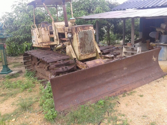 รถแทรกเตอร์ D3B รถจอด ไม่ค่อยใช้งาน แต่เครื่องยังดี ตามสภาพ ราคาต่อรองได้ 087-2976734