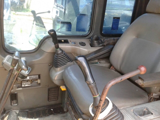 ลดราคา 1050000 KOMATSU PC200-6 เครื่องดี เอกสารอินวอย ปั๊มแรง พร้อมใช้งาน ราคาต่อรองได้ สนใจโทร.087-2976734