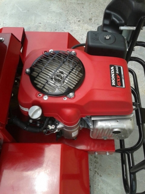 รถตัดหญ้านั่งขับฮอนด้า