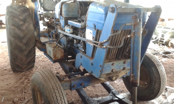 ขายฟอร์ดT1พร้อมอุปกรณ์ ดันหน้า หาง3 CMT