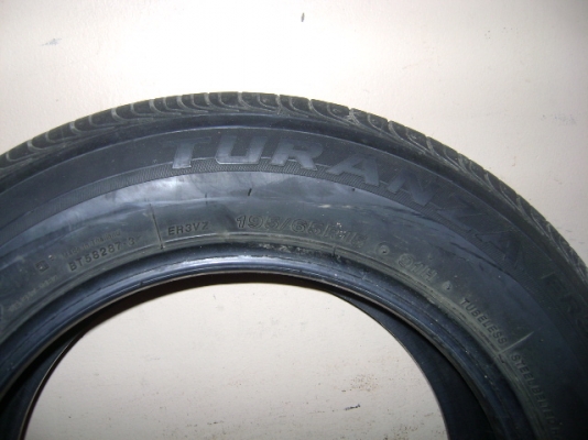 ขายยาง\% 2010 ยาง 195-ุ65-15 วิ่งใช้งานไป50000กว่าโล ขายยาง\% 2010 ยาง 195-ุ65-15 วิ่งใช้งานไป50000กว่าโล