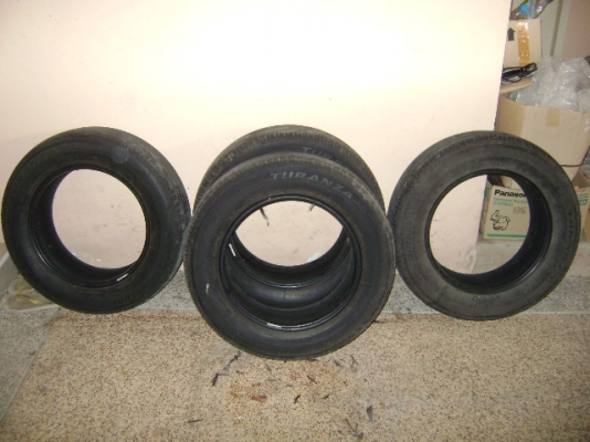 ขายยาง\% 2010 ยาง 195-ุ65-15 วิ่งใช้งานไป50000กว่าโล ขายยาง\% 2010 ยาง 195-ุ65-15 วิ่งใช้งานไป50000กว่าโล