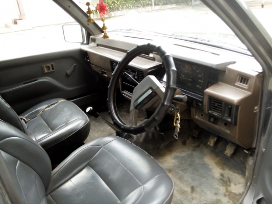 มิตซู ไซโคลน พวงมาลัยพาวเวอร์ รถสวยทรงดี เครื่องแน่น  พร้อมวิ่งใช้งาน