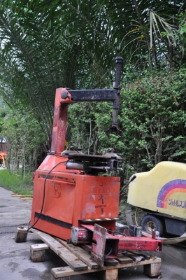 ขายเครื่องถอด เปลี่ยนล้อ-ยาง สวยเดิมจาญี่ปุ่นยังไม่เคยใช้ในไทย 18,000เท่นั้น!!!