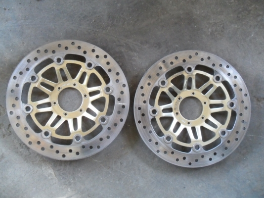 อะหลั่ย CB400 มากมายหลายอย่าง ส่งได้ทั่วไทยครับ อะหลั่ย CB400 มากมายหลายอย่าง ส่งได้ทั่วไทยครับ