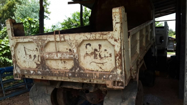 ขาย6ล้อดัมพ์ ดิน อีซูซุ185 แอร์เย็น พ.เพาเวอร์ แชชซีสวย เฟืองท้ายใหญ่ เครื่องดี เกียร์ร็อคหน้าลาย สภาพพร้อมลุยงาน ขาย6ล้อดัมพ์ ดิน อีซูซุ185 แอร์เย็น พ.เพาเวอร์ แชชซีสวย เฟืองท้ายใหญ่ เครื่องดี เกียร์ร็อคหน้าลาย สภาพพร้อมลุยงาน