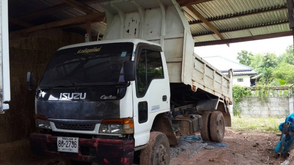 ขาย6ล้อดัมพ์ ดิน อีซูซุ185 แอร์เย็น พ.เพาเวอร์ แชชซีสวย เฟืองท้ายใหญ่ เครื่องดี เกียร์ร็อคหน้าลาย สภาพพร้อมลุยงาน ขาย6ล้อดัมพ์ ดิน อีซูซุ185 แอร์เย็น พ.เพาเวอร์ แชชซีสวย เฟืองท้ายใหญ่ เครื่องดี เกียร์ร็อคหน้าลาย สภาพพร้อมลุยงาน