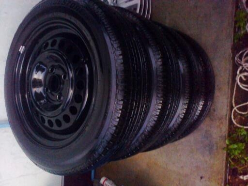 ยางติดรถฮอนด้าแจ๊สขอบ15ของบิดโตน17565R15ปี13ดอกแน่น4ส.