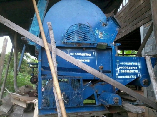 **160,000 บ.ต่อรอง**!!ซื้อ1แถม1 !! ขาย6ล้อ85แรงพร้อมตู้นวดข้าว8ฟุต ISUZU TL85 เครื่องเดิมเกียร์เดิม เครื่อง85แรงฝาขาว เครื่องดี แน่นดี ใช้ได้ สตาร์ทติดง่าย แรงดี เกียร์ แปลงเกียร์สั้น(สาย)แล้ว เข้าง่าย ไม่หลุด ช่วงล่างเดิม คัสซีดี ใช้ได้ มีตามดบ้าง ได้เดิ