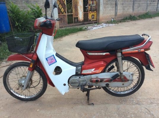 ดรีมคุรุสภาสีแดงทะเบียนโอนภาษี57สภาพเดิมขายถูกๆ11800บาท