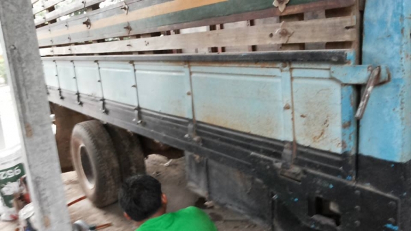 **399,000 บ.ต่อรอง**ขาย6ล้อ115 ยอดนิยม ISUZU NPR JAANPR59LL 4BD1-115HP กรองดำ เกียร์สั้น ห้างแท้ ปี34 เครื่องเดิมเกียร์เดิม 4BD1-115ฝาดำ เครื่องดี แน่นดี สตาร์ทติดง่าย เกียร์สั้นเดิม เข้าง่ายไม่หลุด ช่วงล่างใหญ่ Fหน้า-หลัง คัสซีดี เดิม มีตามดบ้าง ช่วงปลาย