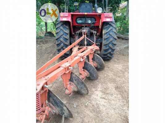 ขายรถไถ 45แรง เครื่องดี ช่วงล่างแน่น อุปกรณ์ดันหน้า ผานหลัง สภาพพร้อมใช้งาน สนใจสอบถามรายละเอียดเพิ่มเติมโทร 090-8588220คุณนะ ID:narong498 หรือ www.truck.in.th/498