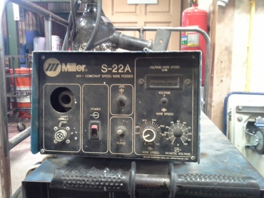 ขายเครื่องเชื่อม MILLER CP300  (ขายแล้วครับ)