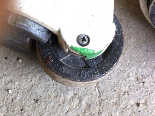 ล้อแบบปรับระดับเพื่อป้องกันการเลื่อนและรับน้ำหนักของชิ้นงานต่างๆ ได้อย่างเต็มที่