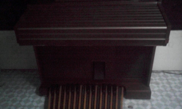 ขายอิเลคโทนyamaha รุ่นใหญ่ มีโต๊ะพร้อม ใช้ได้ดี