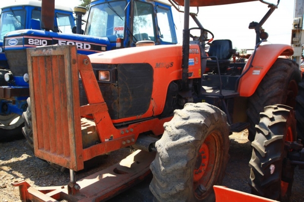 Kubota M105s แค่ 750,000 เท่านั้น สวยมากกกกก Kubota M105s แค่ 750,000 เท่านั้น สวยมากกกกก