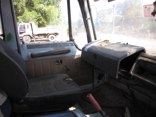 ขายสิบล้อ 2 เพลาท้ายลาด HINO FM18 เครื่อง 285 turbo inter coollor ลากแบคโฮ 200 ได้สบาย 090-8407049