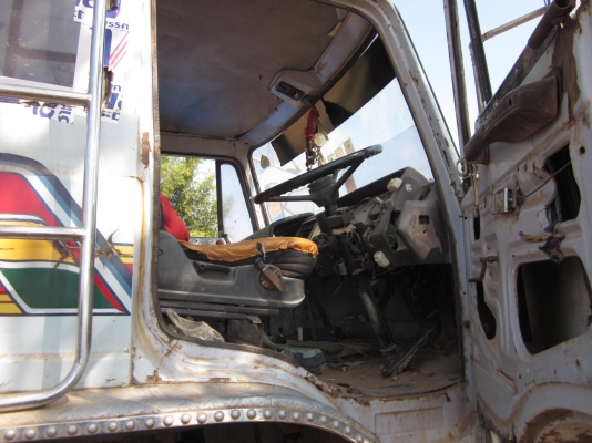 ขายสิบล้อ 2 เพลาท้ายลาด HINO FM18 เครื่อง 285 turbo inter coollor ลากแบคโฮ 200 ได้สบาย 090-8407049