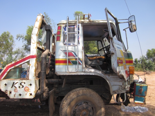 ขายสิบล้อ 2 เพลาท้ายลาด HINO FM18 เครื่อง 285 turbo inter coollor ลากแบคโฮ 200 ได้สบาย 090-8407049