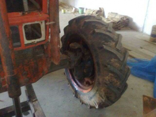 ขายรถไถ KUBOTA  8030   2เพลารถพร้อมใช้เอกสารเล่มทะเบียน