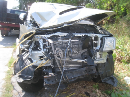 +++++ขายซากรถกระบะป้ายแดง TOYOTA Vigo Champ ปี 2012  ราคา 450,000 พร้อมเล่มทะเบียน+++++