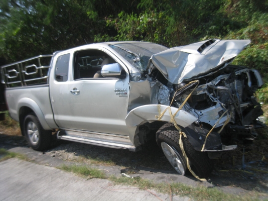 +++++ขายซากรถกระบะป้ายแดง TOYOTA Vigo Champ ปี 2012  ราคา 450,000 พร้อมเล่มทะเบียน+++++