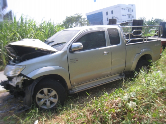 +++++ขายซากรถกระบะป้ายแดง TOYOTA Vigo Champ ปี 2012  ราคา 450,000 พร้อมเล่มทะเบียน+++++
