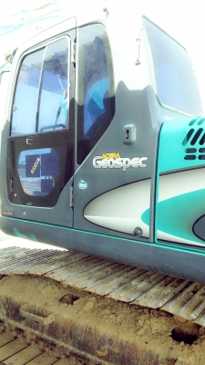 ขายรถแบคโฮ KOBELCO 200-8 YN 11 สวยครบ ไฟฟ้าเต็ม ขายรถแบคโฮ KOBELCO 200-8 YN 11 สวยครบ ไฟฟ้าเต็ม