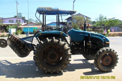 UM ไทซัน 404 4 WD 2 เพลา พร้อมโรตาลี่