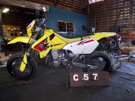 SUZUKI DRZ400 Y 06 และ HONDA XR250 Y 06