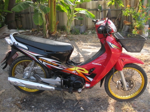 WAVE 125