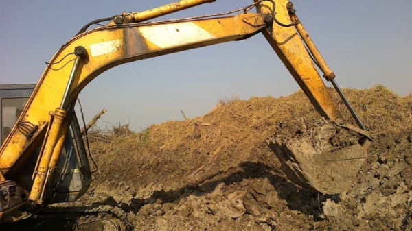 Kobelco SK04 Kobelco SK04