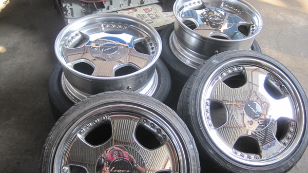 ขายแม็ก W work leasingขอบ 18นิ้วพร้อมยาง ขายแม็ก W work leasingขอบ 18นิ้วพร้อมยาง