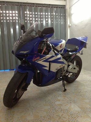 (ปรับราคา ด่วนๆ)ขาย cbr 400  มาลองรถได้ด้วยตัวเอง เครื่องไม่ดีอย่างที่พูด ออกค่าเดินทางให้เลย รับประกันเครื่องยนต์ 3 เดือน ครับ