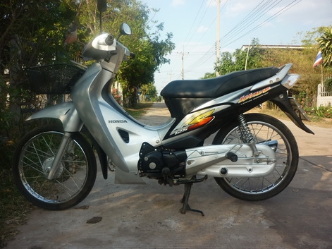 ขาย เวฟ 125 s กุญแจนิรภัย  สตาทมือ ขาย 18500 บาท