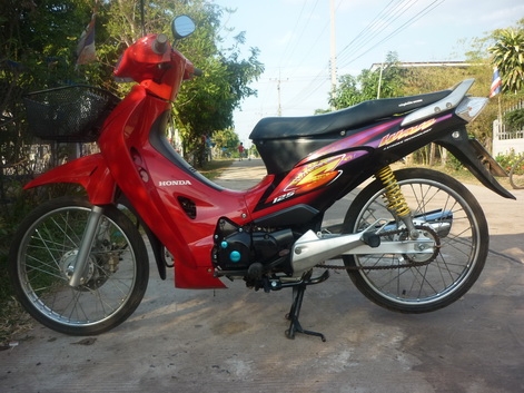 ขายเวฟ 125 s           ขาย  15500  บาท