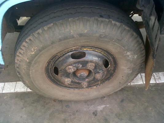 ขายด่วน  NKR110 ปี 2533 ห้างแท้ รถเดิมบางทั้งคัน สวยพร้อมใช้งาน