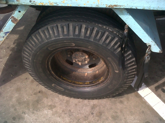 ขายด่วน  NKR110 ปี 2533 ห้างแท้ รถเดิมบางทั้งคัน สวยพร้อมใช้งาน