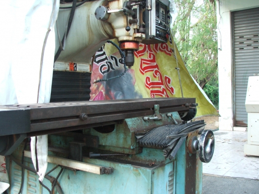 ขายมิลลิ่งสามแกนกึ่งออโต้และเครื่องตัดสองอย่าง 180,000