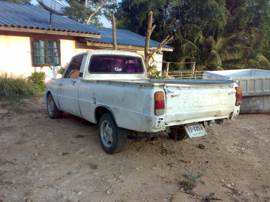 มาสด้าน้อย  เครื่องเดิมครับ