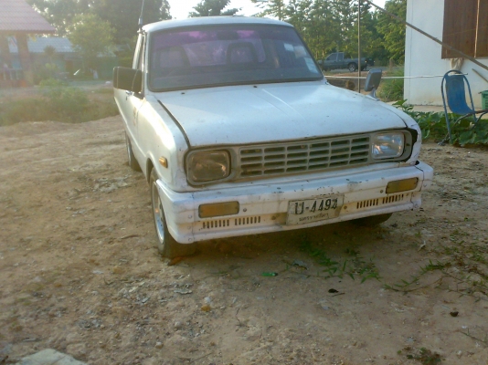 มาสด้าน้อย  เครื่องเดิมครับ