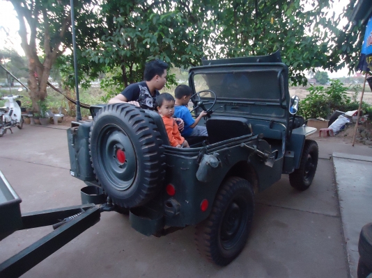 ขาย Jeep Willy พร้อมพ่วง ไม่แยกขายคับผมม ไม่มีทะเบียน