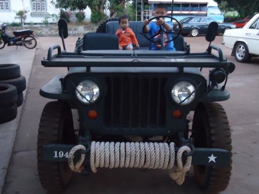 ขาย Jeep Willy พร้อมพ่วง ไม่แยกขายคับผมม ไม่มีทะเบียน