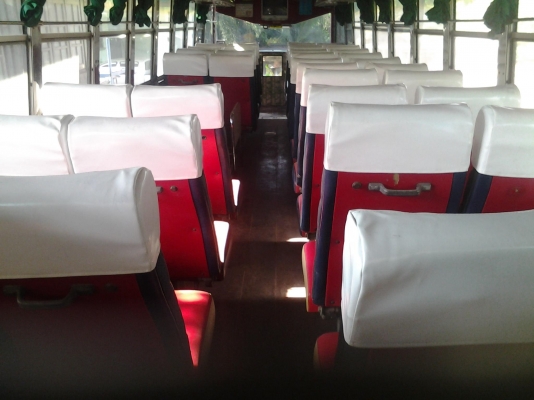 ขายรถบัสสภาพดีพร้อมใช้งาน