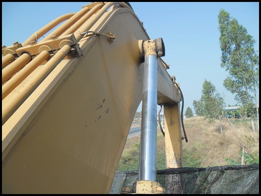 แมคโคร PC 200 รุ่น 2 สภาพสวยๆ ราคาจิ๊บๆ